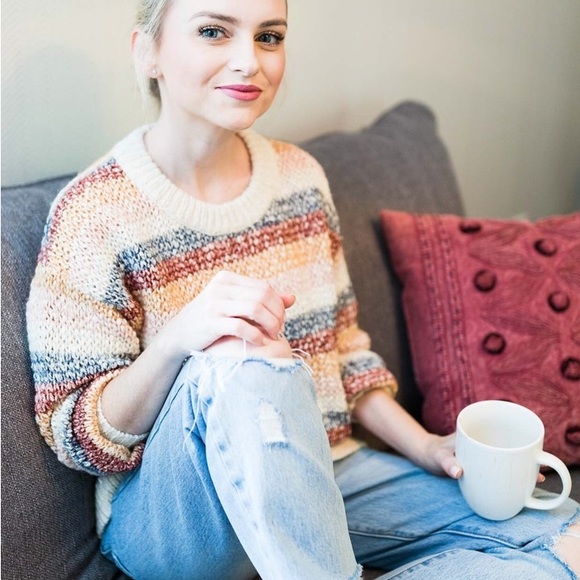 Madewell beautiful baez knit sweater. Great colors. So flattering and cute on. - Picture 2 of 9